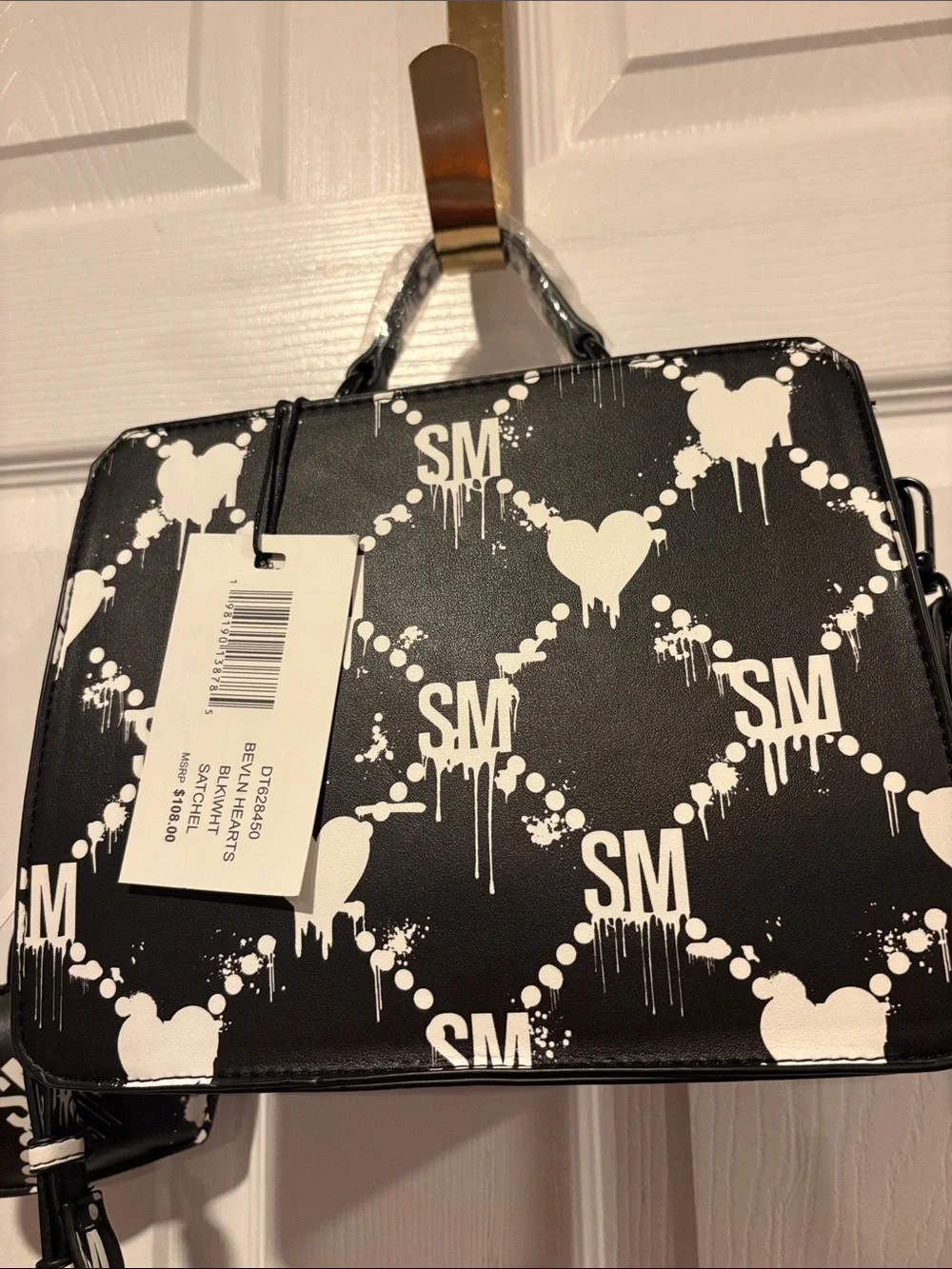 BNWT STEVE MADDEN Bevelyn Satchel Halloween Bleeding Hearts Black & White Bag
